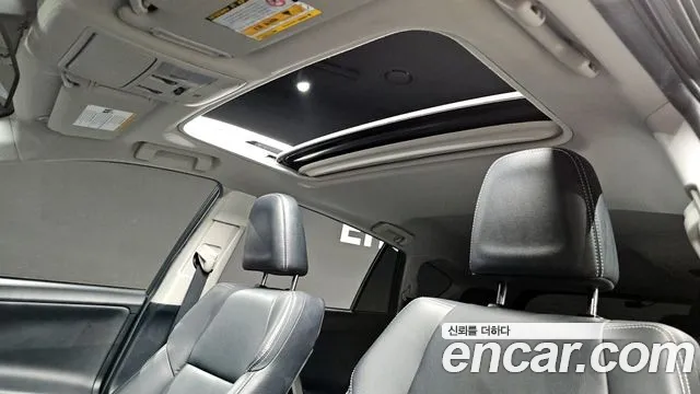 Toyota RAV4 2018 thumb 5