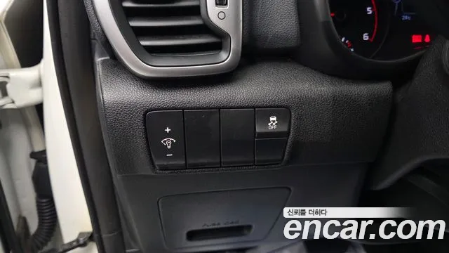 Kia Sportage 2016 thumb 6