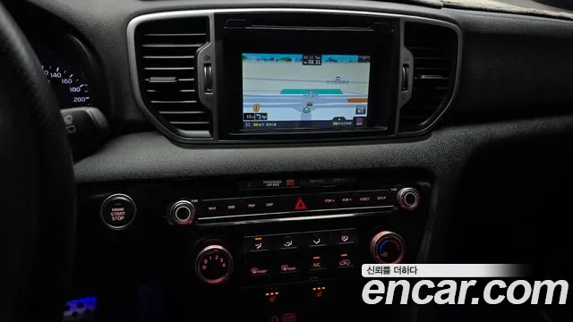 Kia Sportage 2016 thumb 10