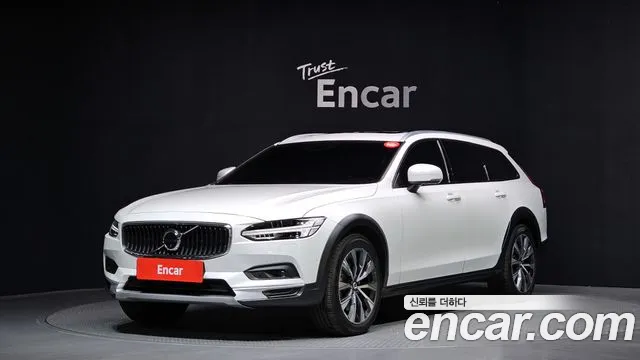 Volvo V90 Cross Country 2021 thumb 10