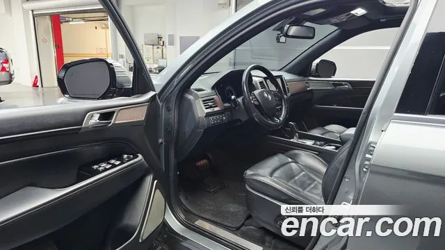 KGM Rexton 2018 thumb 7