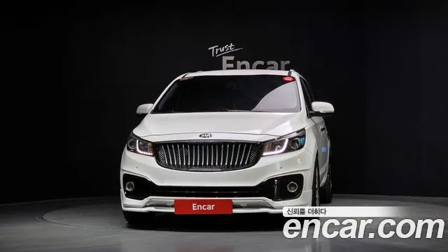 Kia Carnival 2014 thumb 5