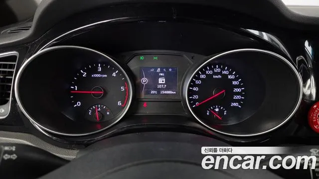 Kia Carnival 2014 thumb 6