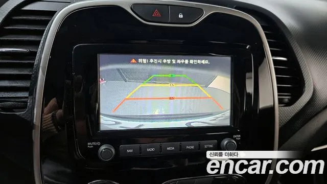 Renault QM3 2015 thumb 7