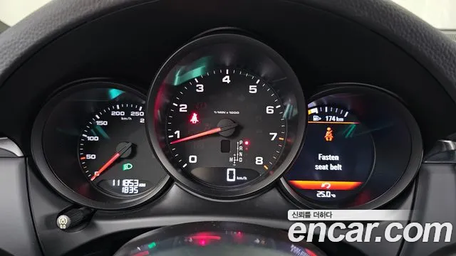 Porsche Macan 2018 thumb 8