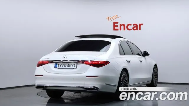 Mercedes-Benz S-Class 2021 thumb 7