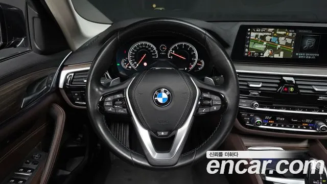 BMW 5 серии 2018 thumb 6