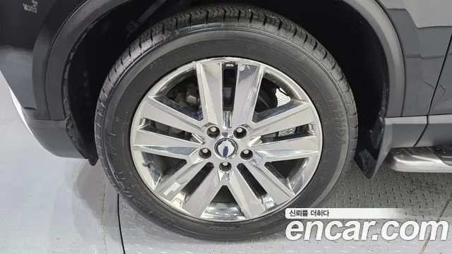 KGM Rexton 2018 thumb 6