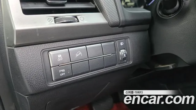 KGM Rexton 2018 thumb 3