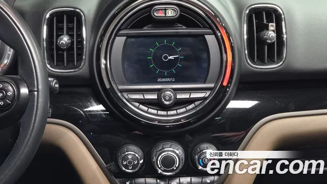 Mini Cooper Countryman 2018 thumb 2