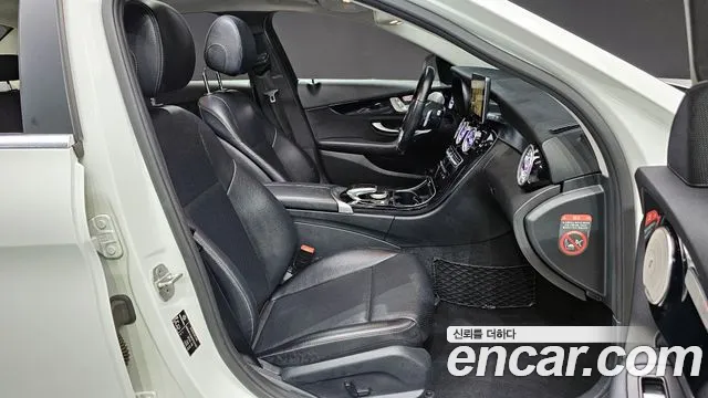 Mercedes-Benz C-Class 2015 thumb 5