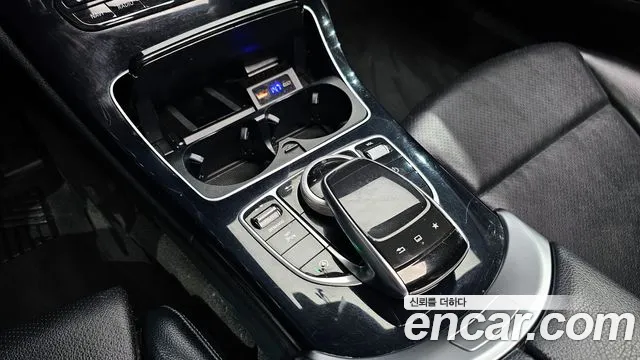Mercedes-Benz C-Class 2015 thumb 4