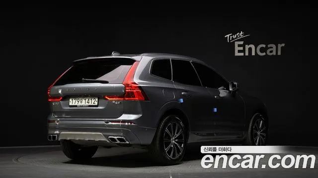 Volvo XC60 2018 thumb 9