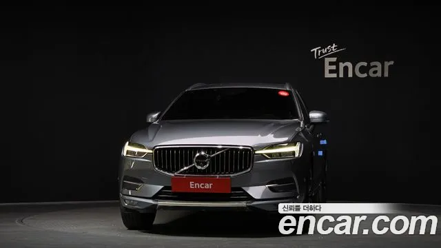 Volvo XC60 2018 thumb 2