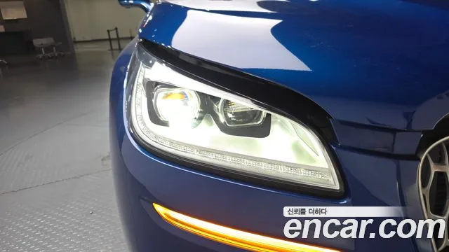 Lincoln Corsair 2021 thumb 8