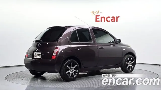 Nissan March 2003 thumb 12