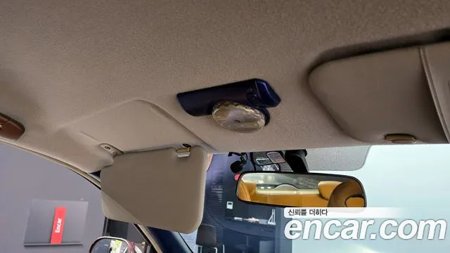 Nissan March 2003 thumb 6