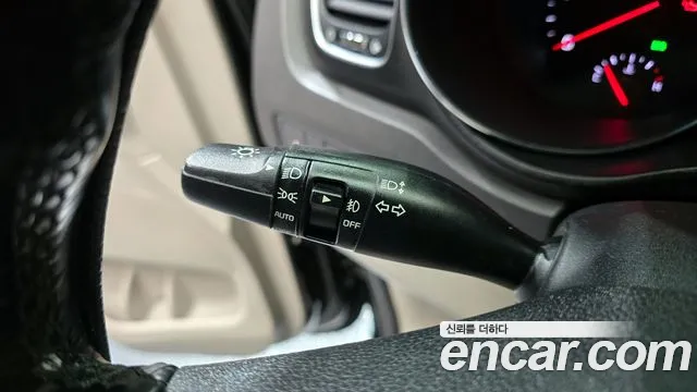 Kia Carnival 2017 thumb 7