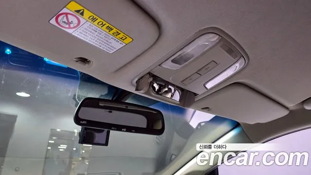 Kia Carnival 2017 thumb 8