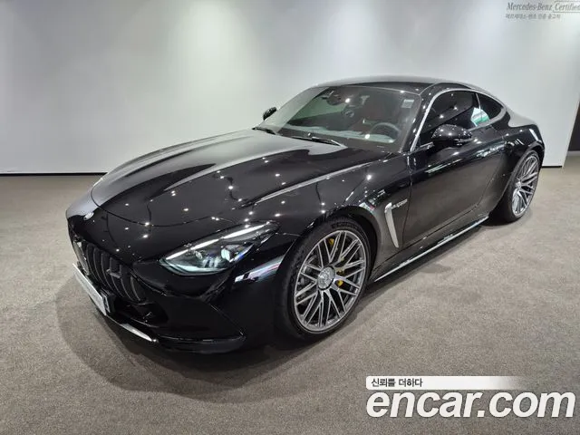 Mercedes-Benz AMG GT 2025 thumb 5