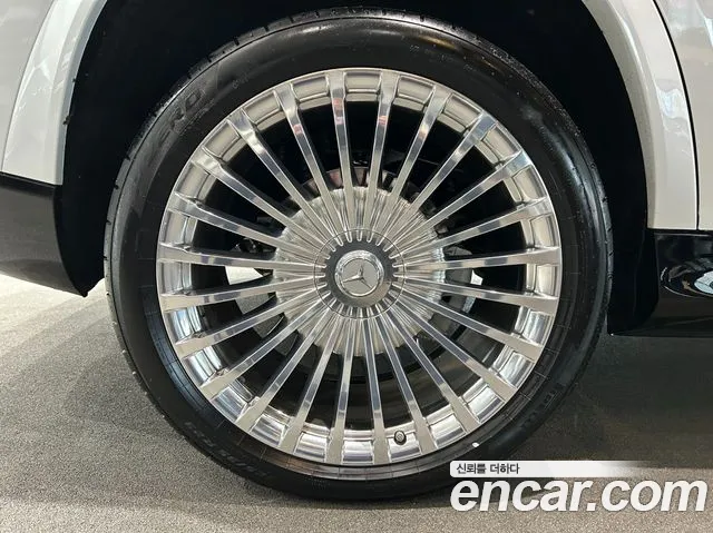 Mercedes-Benz GLS 2025 thumb 4