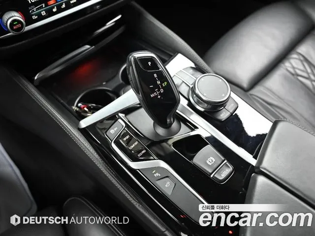 BMW 5 серии 2019 thumb 11