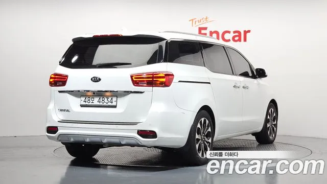 Kia Carnival 2018 thumb 9
