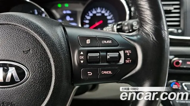 Kia Carnival 2018 thumb 11