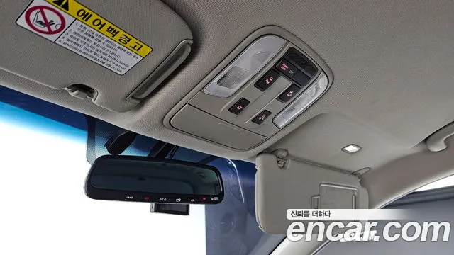 Kia Carnival 2018 thumb 4