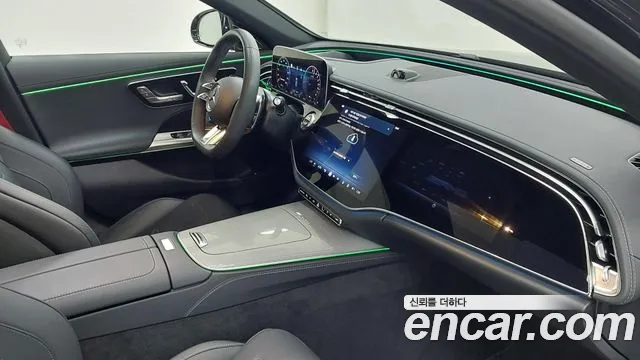 Mercedes-Benz E-Class 2025 thumb 11