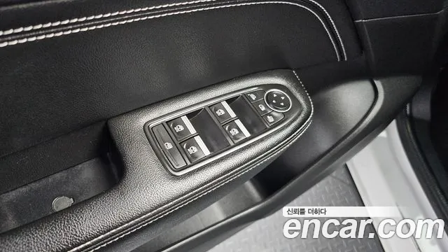 Renault XM3 2022 thumb 7