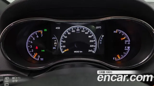 Jeep Grand Cherokee 2018 thumb 8