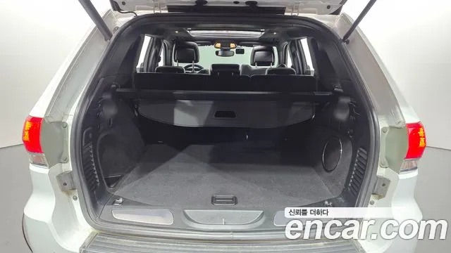 Jeep Grand Cherokee 2018 thumb 7