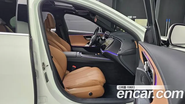 Mercedes-Benz E-Class 2024 thumb 3