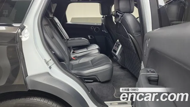 Land Rover Range Rover Sport 2019 thumb 7
