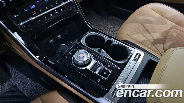 Kia Carnival 2021 thumb 9