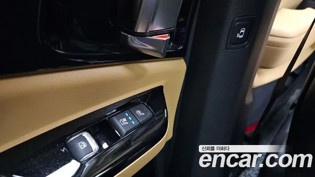 Kia Carnival 2021 thumb 5