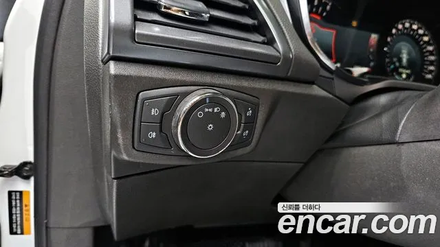 Ford Mondeo 2016 thumb 5