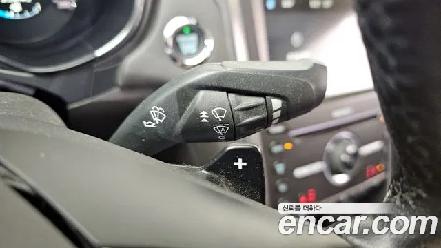 Ford Mondeo 2016 thumb 2