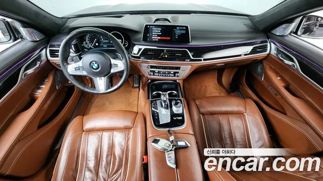 BMW 7 серии 2018 thumb 10