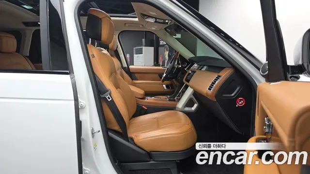 Land Rover Range Rover 2019 thumb 2