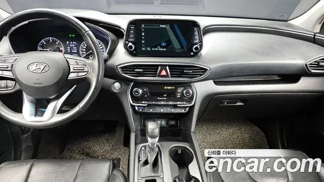 Hyundai Santa Fe 2019 thumb 2