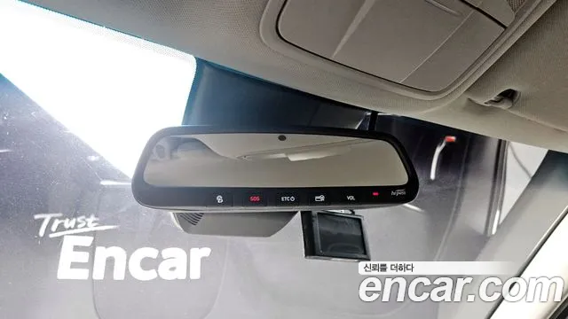 Hyundai Santa Fe 2019 thumb 7