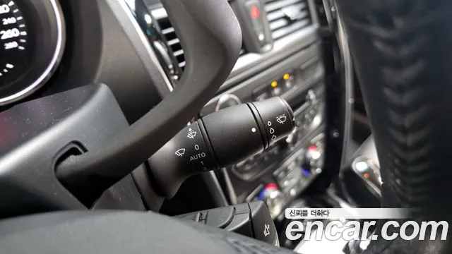Renault SM7 2011 thumb 10