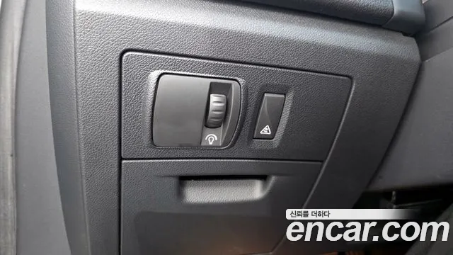 Renault SM7 2011 thumb 12