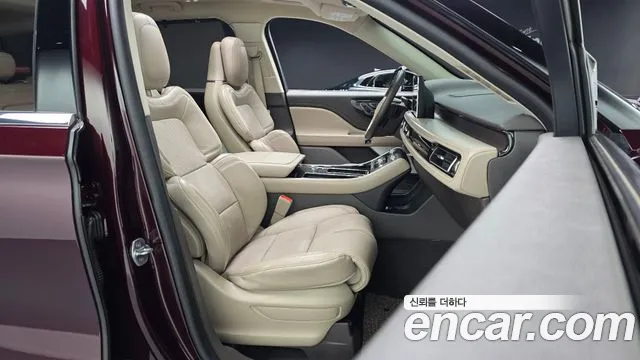 Lincoln Aviator 2020 thumb 8