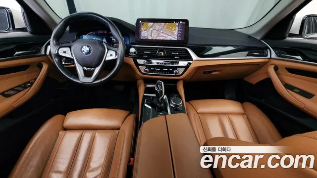 BMW 5 серии 2022 thumb 2