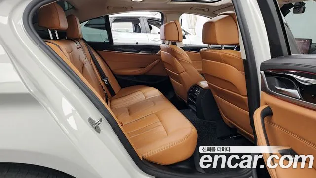 BMW 5 серии 2022 thumb 6