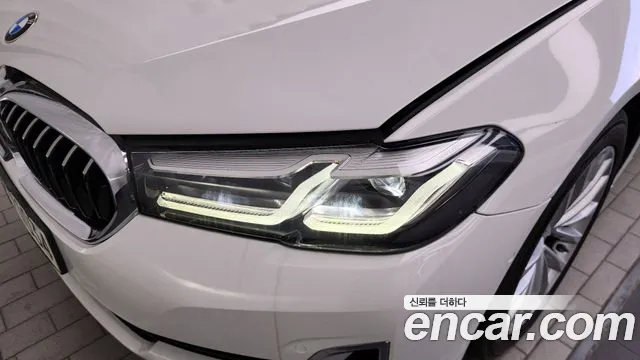 BMW 5 серии 2022 thumb 10