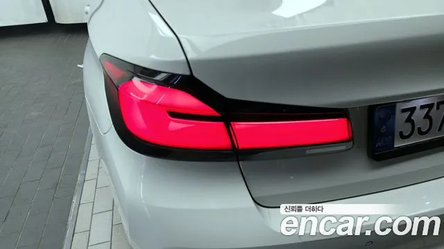 BMW 5 серии 2022 thumb 4